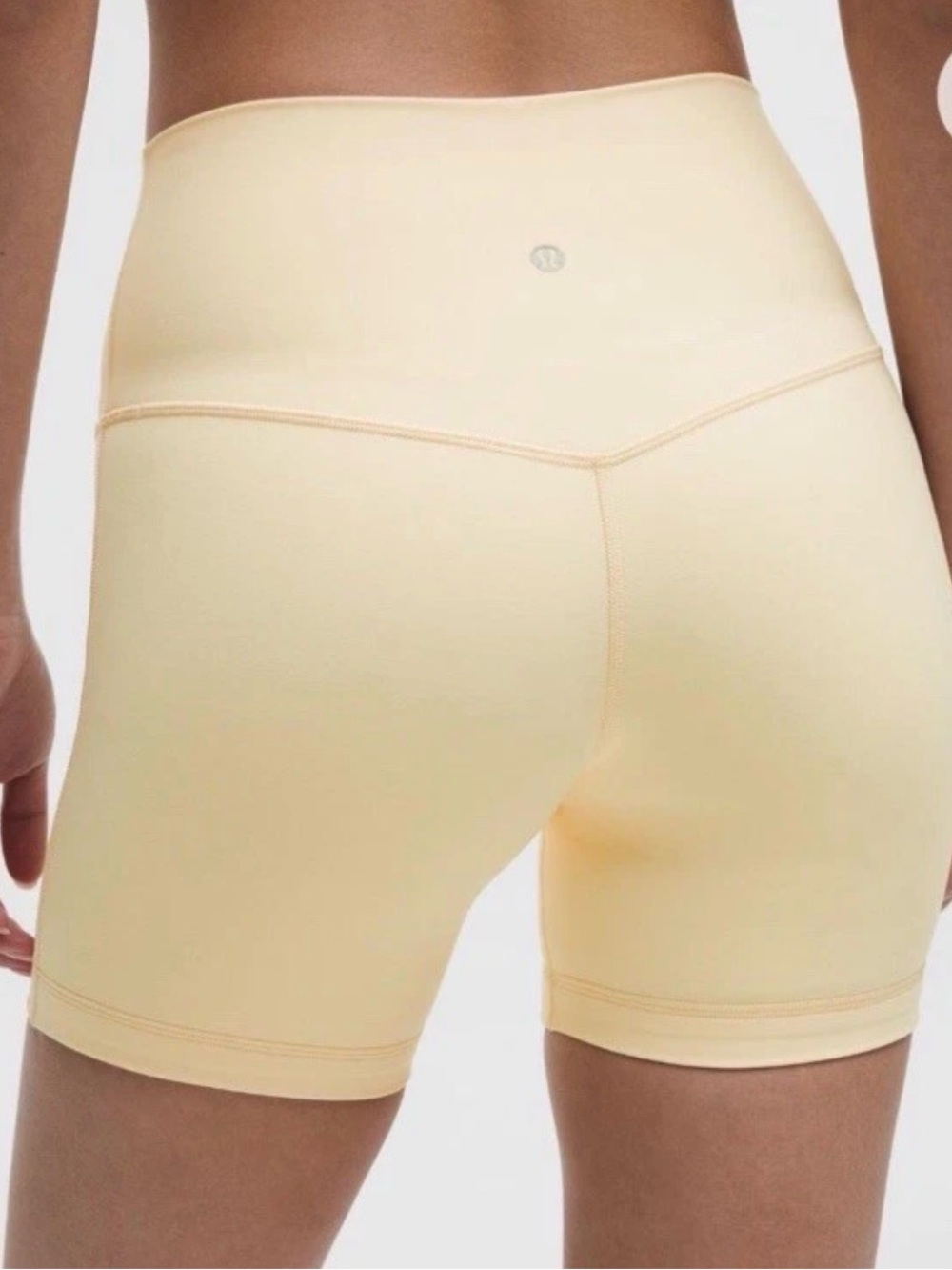 Lululemon Align Buttercream High Rise Shorts 6inch Women’s Size 8 NEW with tags - Picture 2 of 8
